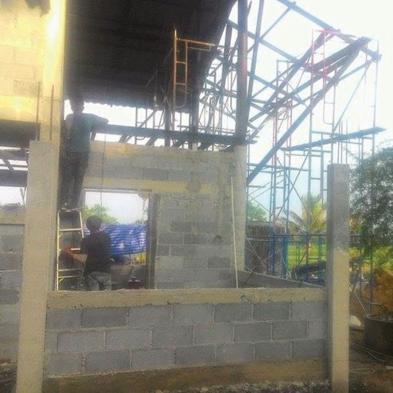 เดินท่อร้อยสายไฟติดตั้งโคมไฟห้อยเพดาน
